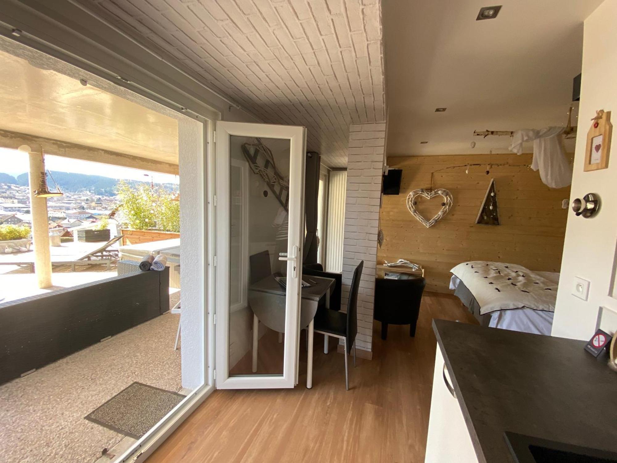 Au Nid Cosy D'Isa A Gerardmer Vosges - Spas Privatifs Gérardmer Exterior foto